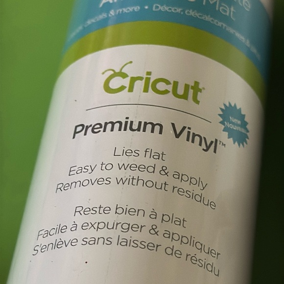 Bundle Cricut Premium Vinyl Permanent 3 Rolls Holographic White Black - Picture 5 of 5